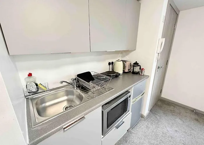 Horizon House, Modern Studio Flat, Parking Space, Oxford