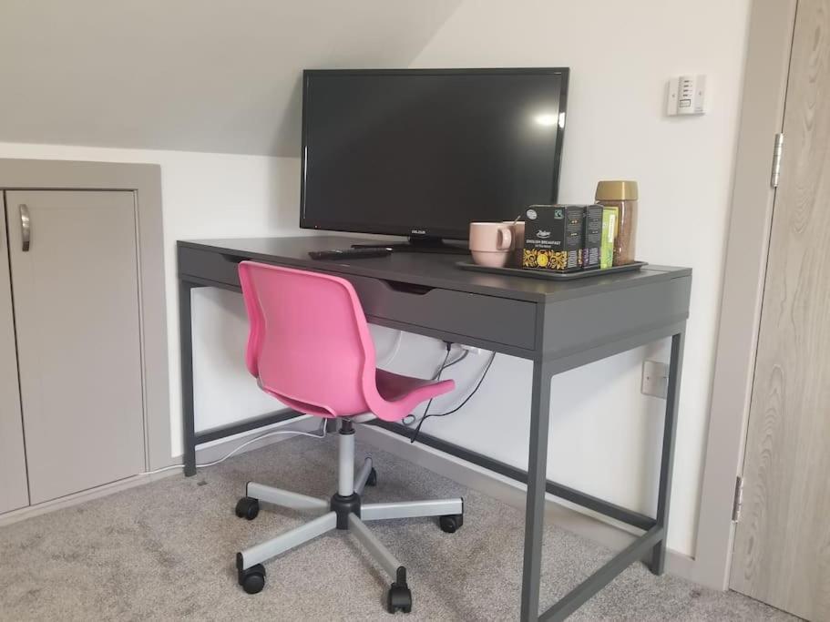 Horizon House, Modern Flat, Parking Space, *
